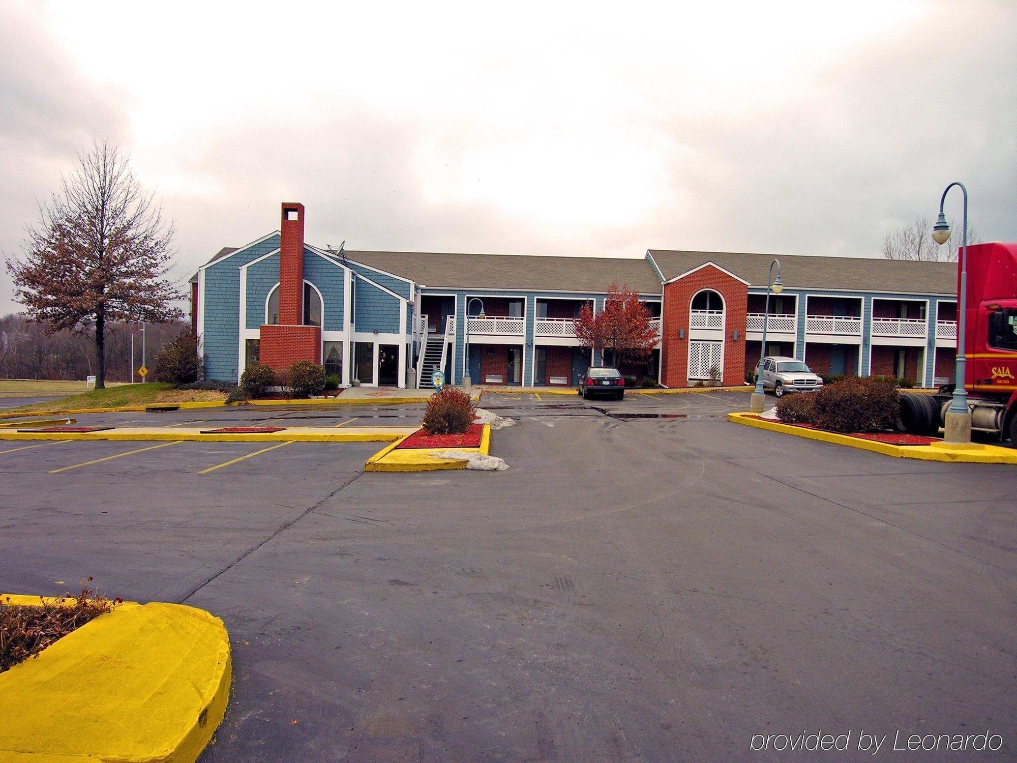 Days Inn Kansas City-Worlds Of Fun Exteriör bild